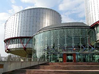 Европейский суд по правам человека в Страсбурге в четверг рассмотрел иск акционеров ЮКОСа к российским властям