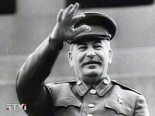 Сталин грозит спровоцировать "плакатную войну" на 65-летие Победы