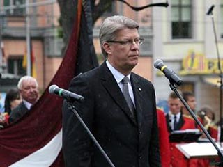 Президент Латвии Валдис Затлерс приедет в Москву на празднование 65-летия Победы в мае этого года