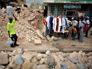 Католики США жертвуют 300 млн долларов пострадавшему от землетрясений Гаити
