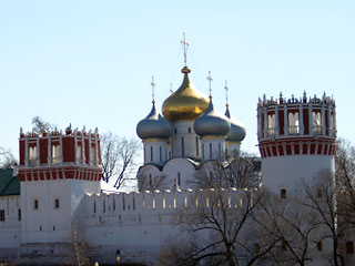 Правительство вернуло Русской православной церкви стены Новодевичьего монастыря