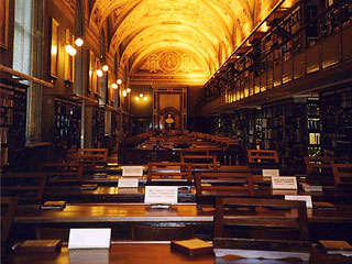 Ватикан в течение 10 лет оцифрует 80 тысяч рукописей из апостольской библиотеки