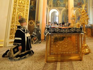 Патриарх Кирилл будет поименно молиться о каждом из погибших и раненных в результате терактов в метро