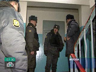 После взрывов в московском метро милиция начала массовые проверки мест проживания кавказцев и азиатов в столице