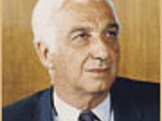 Бывший премьер-министр Греции Дзаннис Дзаннетакис скончался в Афинах в возрасте 83 лет