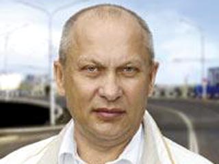 Мэр Новокузнецка Сергей Мартин во вторник был отправлен в отставку в связи с крупным финансовым скандалом, в котором замешан его сын