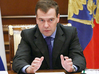 Медведев предлагает штрафовать коррупционеров на суммы, в разы больше взяток 