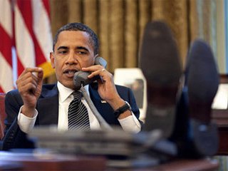 Президент США Барак Обама позвонил своему грузинскому коллеге Михаилу Саакашвили и поблагодарил его за отправку грузинских солдат в Афганистан