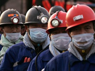 До 12 увеличилось число погибших горняков на шахте "Ванцзялин" в северокитайской провинции Шаньси