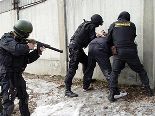 В Свердловской области милиционеры задержали последнего члена разгромленной банды грабителей, убившей милиционера в 1997 году