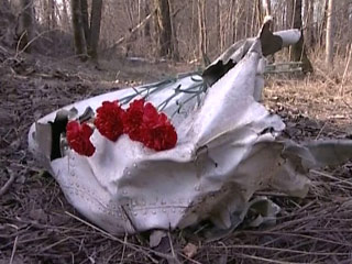 Внимание польских политиков и прессы в связи с гибелью в авиакатастрофе президента Леха Качиньского привлекли проблемы безопасности