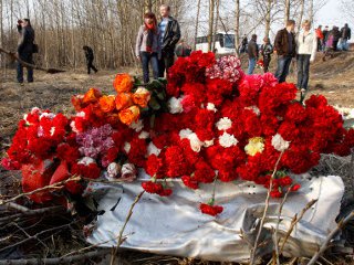 Лишь 14 тел жертв катастрофы польского правительственного авиалайнера можно опознать без проблем. Об этом заявила министр здравоохранения Польши Ева Копач