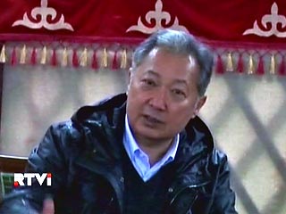 Свергнутый президент Киргизии Бакиев готов к переговорам с новыми властями