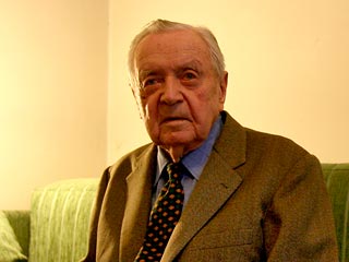 Доктор Шандор Кепиро, 95 лет. Свободно проживает в Венгрии. Во время войны служил в Сербии, где в 1942 году принял участие в уничтожении мирного населения в городе Нови Сад