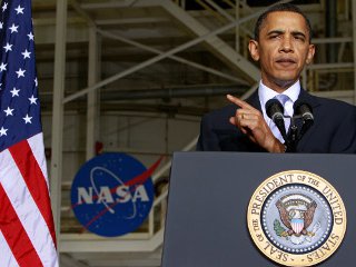 Президент Барак Обама представил новую космическую программу США в ходе посещения космического центра имени Кеннеди на мысе Канаверал