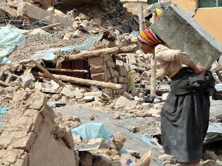 Число жертв землетрясения в китайской северо-западной провинции Цинхай составило 1 тыс. 706 человек