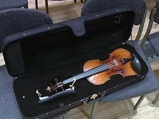 Обнаружена скрипка стоимостью 400 тысяч долларов, которая, как предполагалось, была украдена в Австрии у скрипачки оркестра Мариинского театра