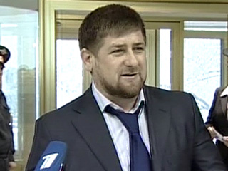 Доставленный на минувшей неделе в Чечню хакер Альберт Сааев, осужденный московским судом к двум годам лишения свободы за взлом правительственных сайтов Чечни, Дагестана и Ингушетии, выступил с извинениями в адрес Рамзана Кадырова