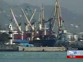 На российское судно, задержанное  грузинскими пограничниками в акватории порта Батуми, скорее всего будет наложен штраф в 65 тысяч лари (примерно 37 тысяч долларов)