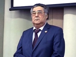 Аман Тулеев на торжественной церемонии во вторник принес присягу, вступив, таким образом, в четвертый раз в должность губернатора Кемеровской области
