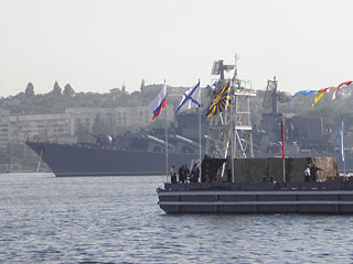 Срок пребывания Черноморского флота России на территории Украины продлен на 25 лет 