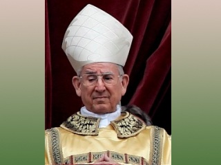 Колумбийский кардинал Дарио Кастрийон Ойос был отстранен от совершения на этой неделе праздничного богослужения в Вашингтоне из-за протестов со стороны жертв сексуальных домогательств католических священников