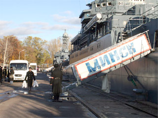 На десантном корабле "Минск" Балтийского флота покончил жизнь самоубийством 19-летний матрос-контрактник