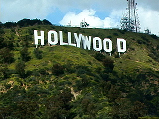 Кампания за сохранение знаменитой надписи "Голливуд" на горе Маунт-Ли в Лос-Анджелесе достигла успеха в достижении своей благой цели
