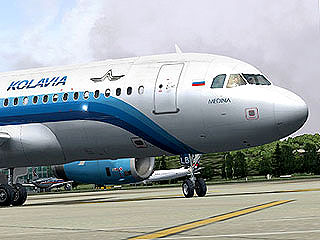 Самолет А-320 авиакомпании "КогалымАвиа", выполнявший во вторник рейс из Москвы в Хургаду (Египет), после вылета из аэропорта "Домодедово" через некоторое время вынужден был вернуться обратно.