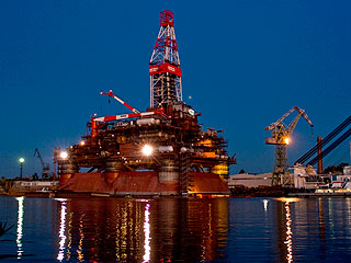 Путин дал старт добыче нефти в российском секторе Каспия