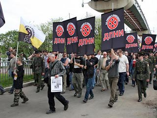 Шествие националистов в Москве собрало около 600 человек