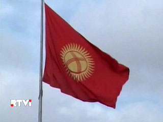Киргизское правительство назначило награду от 20 до 100 тысяч долларов за помощь в задержании бывших чиновников Киргизии, в числе которых - близкие родственники экс-президента Курманбека Бакиева