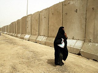 Иракские власти начали обносить Багдад стеной безопасности, которая отделит город от соседних провинций
