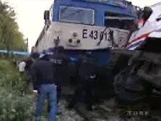 В Турции столкнулись два пассажирских поезда: пострадали как минимум 20 человека