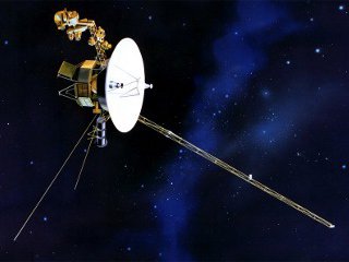 Специалисты NASA пытаются разгадать, что произошло с бортовыми передатчиками американского межпланетного зонда Voyager-2, находящегося на границе Солнечной системы