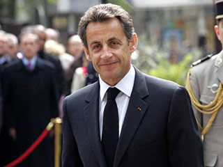 В российскую столицу уже точно не приедут премьер-министр Италии Сильвио Берлускони и президент Франции Николя Саркози