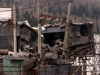 Спасатели обнаружили в шахте "Распадская" и подняли на поверхность еще пять тел погибших при аварии