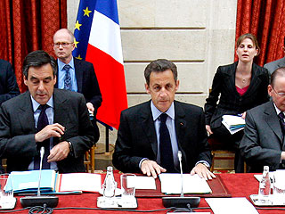 Президент Франции Николя Саркози фактически оскорбил Россию, не приехав 9 мая на празднование Дня Победы в Москву