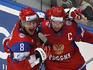 Российские хоккеисты обыграли хозяев чемпионата мира и досрочно вышли в четвертьфинал 