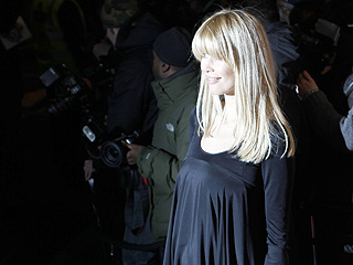 Немецкая супермодель Клаудиа Шиффер и ее муж, кинорежиссер Мэтью Вон, объявили о рождении своего третьего ребенка