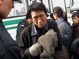В Приморье китайские гастарбайтеры массово бегут на родину, спасаясь от "колхозного рабства"