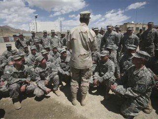 Впервые в Афганистане воюет в настоящее время больше американских солдат, чем в Ираке