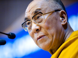 Религий много, а истина одна, убежден Далай-лама