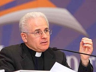 По словам монсеньора  Мариано Крочиата, педофилия среди священников - одна из главных тем, которые рассматривает открывшееся накануне пленарное заседание Конференции епископов