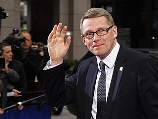 Премьер-министр Финляндии Матти Ванханен намерен 18 июня подать президенту Тарье Халонен прошение об отставке