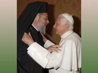 Визит Папы Римского Бенедикта XVI, намеченный на 4-6 июня, не угрожает Кипрской православной церкви, убежден ее предстоятель архиепископ Хризостом II