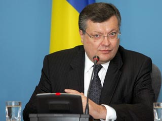 Украина не намерена вступать в НАТО, заявил министр иностранных дел страны Константин Грищенко в четверг на заседании 11-й Межведомственной комиссии по вопросам координации деятельности органов исполнительной власти в сфере внешних отношений