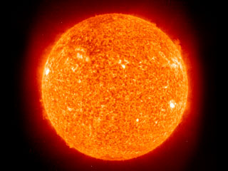 На орбите Солнца обнаружен рукотворный объект