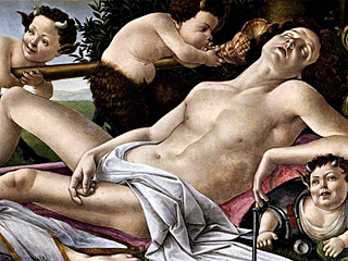 Бог войны с полотна Сандро Боттичелли "Венера и Марс" (1482-83 гг.), хранящегося в лондонской Национальной галерее, изображен с закрытыми глазами, так как находится под воздействием одурманивающих веществ