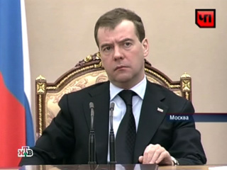 Угроза Медведева заставила депутатов-уклонистов отчитаться о доходах